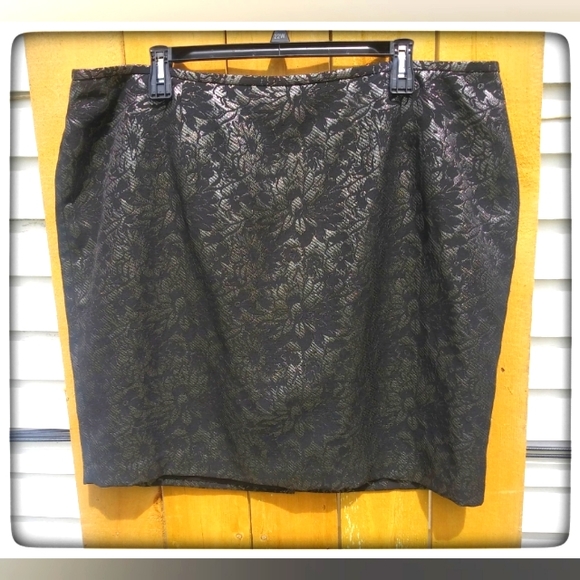 Calvin Klein Dresses & Skirts - Calvin Klein Black & Silver Brocade Pencil Sz 22W NWT